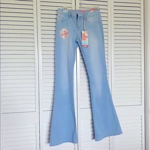 A’gaci stretch flare light wash jeans NWT